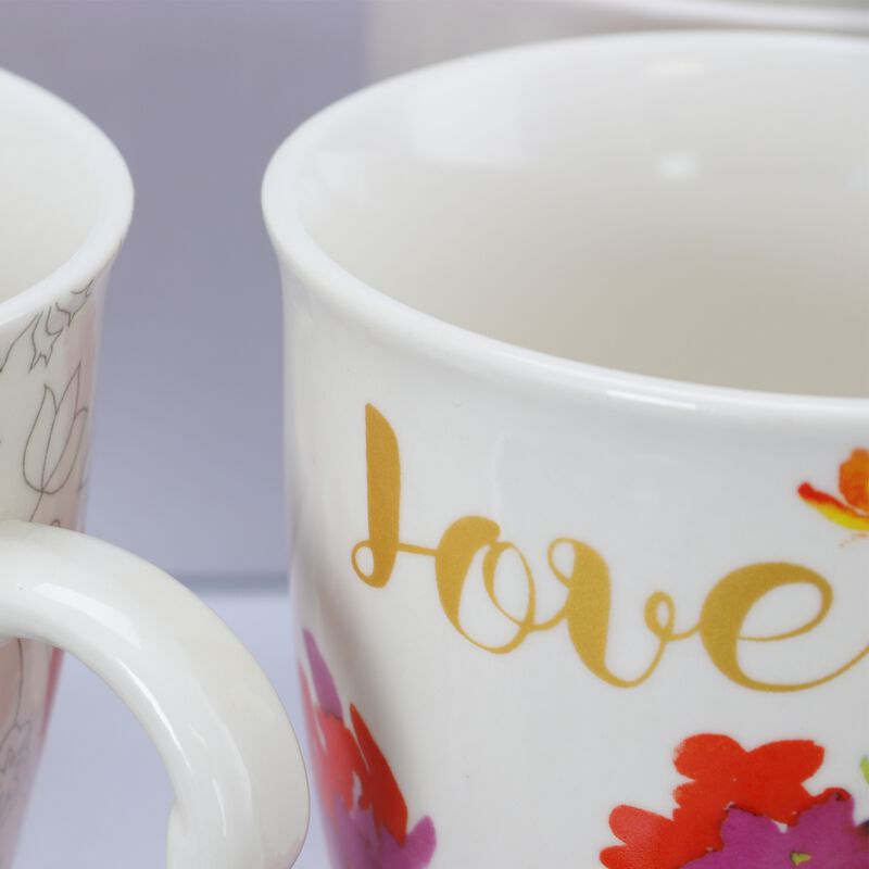 Gibson Home Bold Floral 17.4 oz Cup Set, Set of 4 Assorted Designs