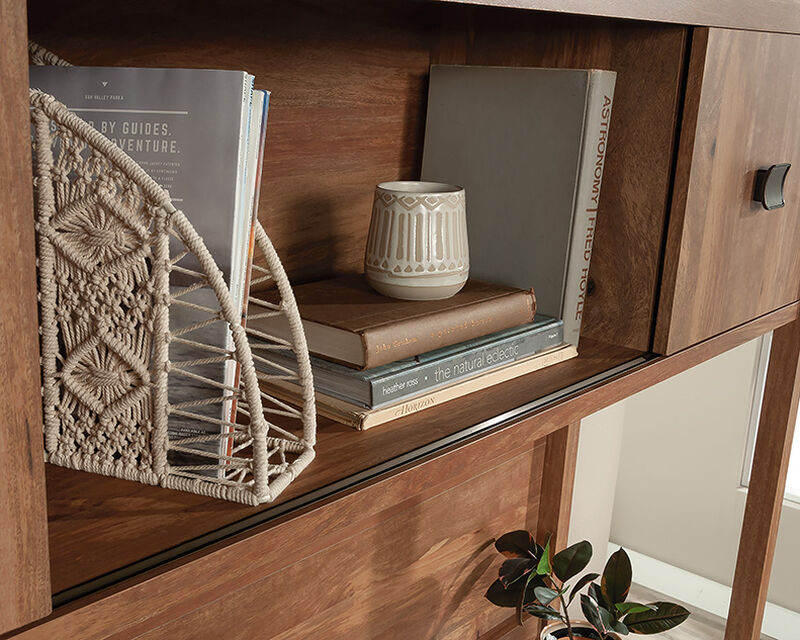 Cannery Bridge Hutch