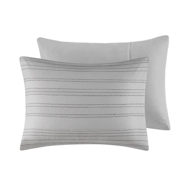 Gracie Mills Lucia Dyed Clip Jacquard Duvet Cover Set with Throw Pillow