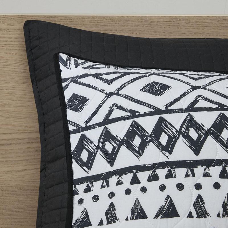 Belen Kox Modern Medallion 7-Piece Reversible Cotton Coverlet Set, Belen Kox