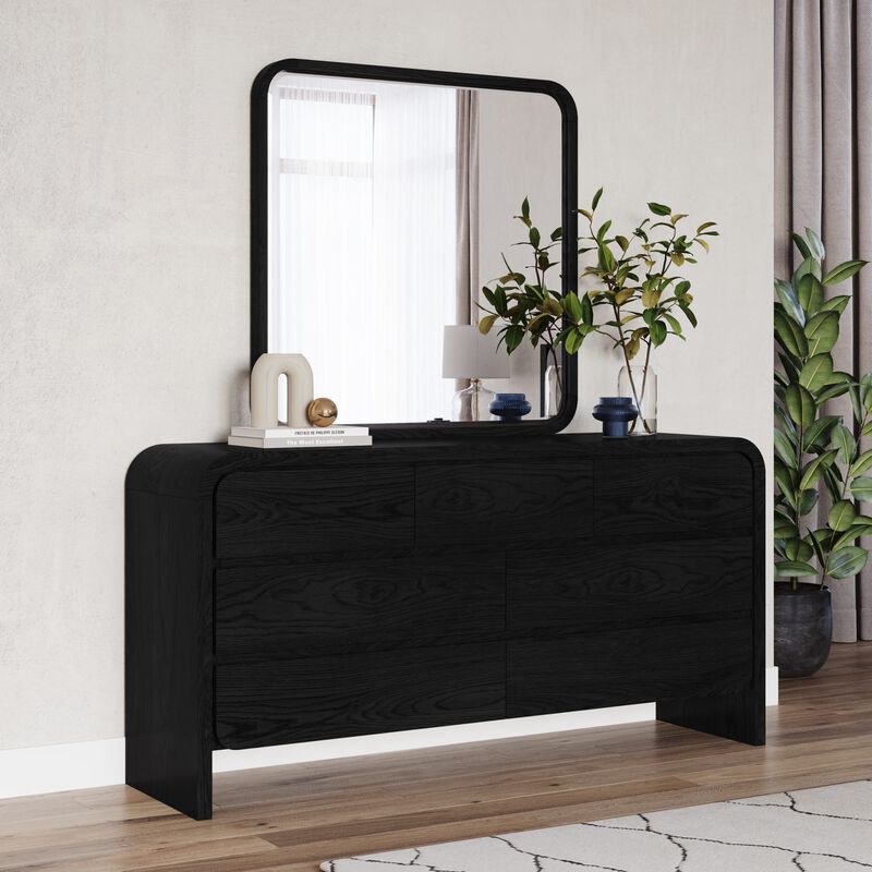 Elora Dresser