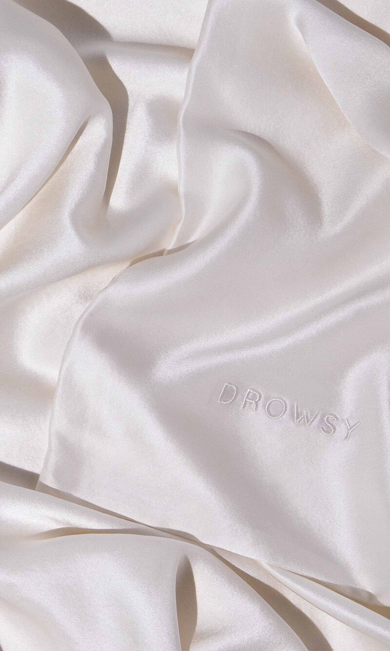 Akoya Pearl Silk Pillowcase (King Size)