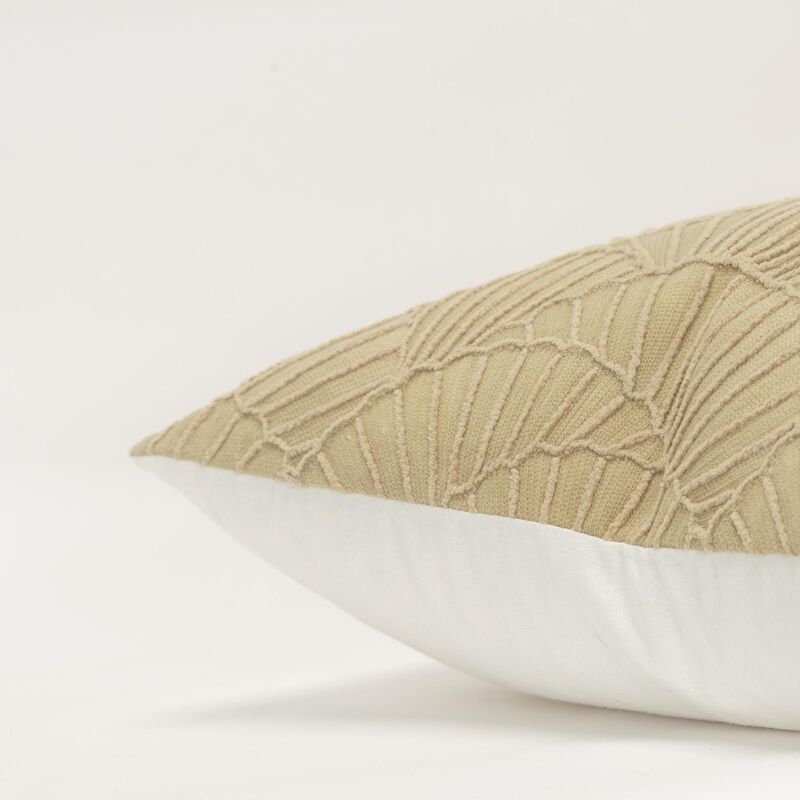 T20594 Pillow