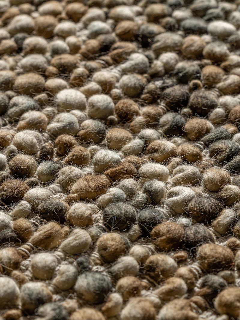 Hanu HU1 Chocolate 3'6" x 5'6" Rug