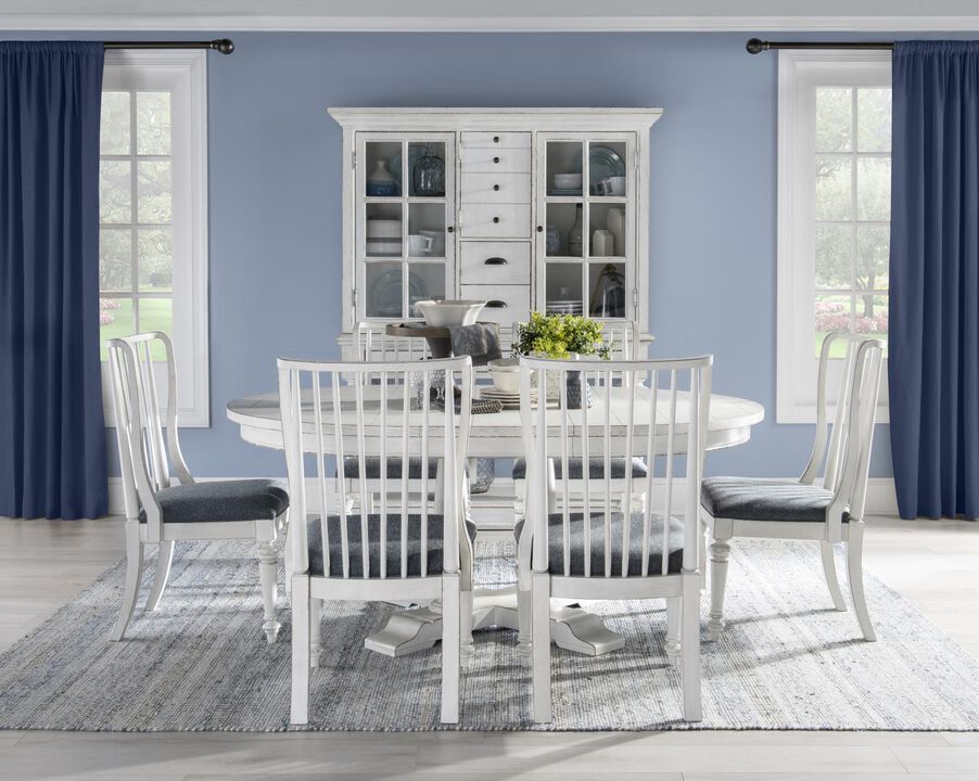 Cottage Park Round Table