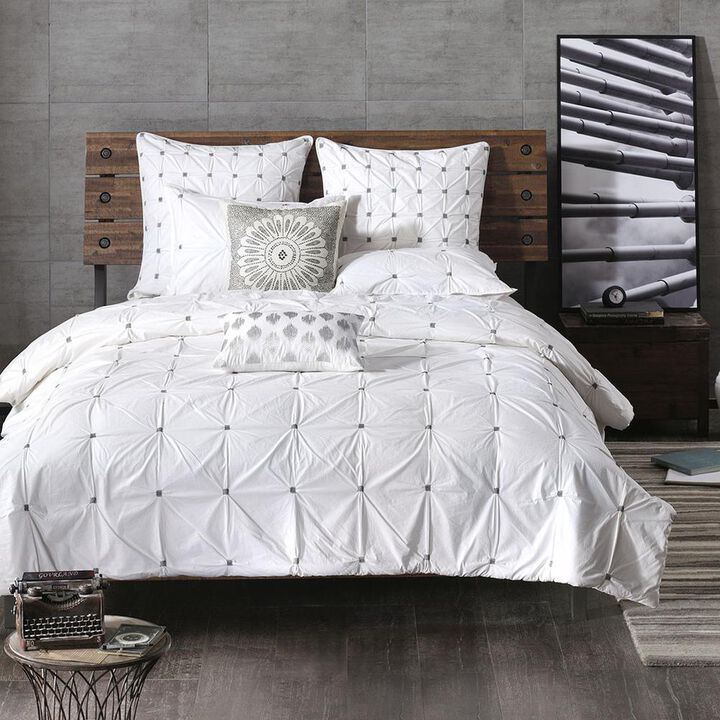 Belen Kox Sofia Medallion Embroidered Decorative Square Pillow, Belen Kox