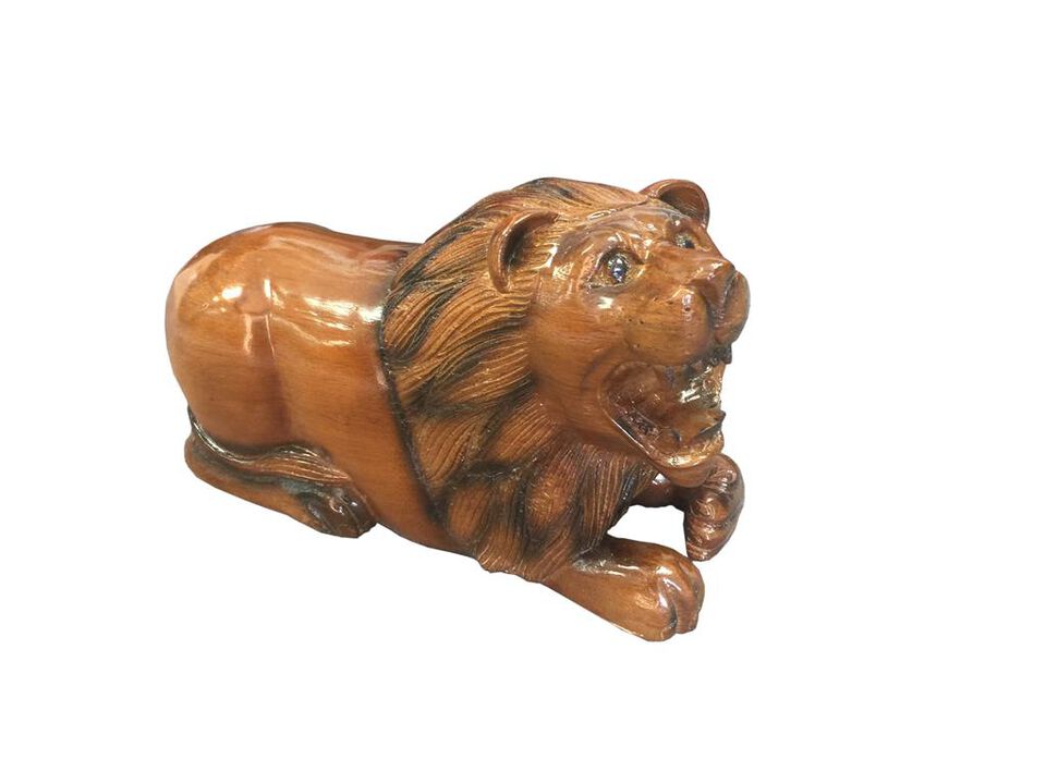 Teak/ Mahogany           Lion Statue