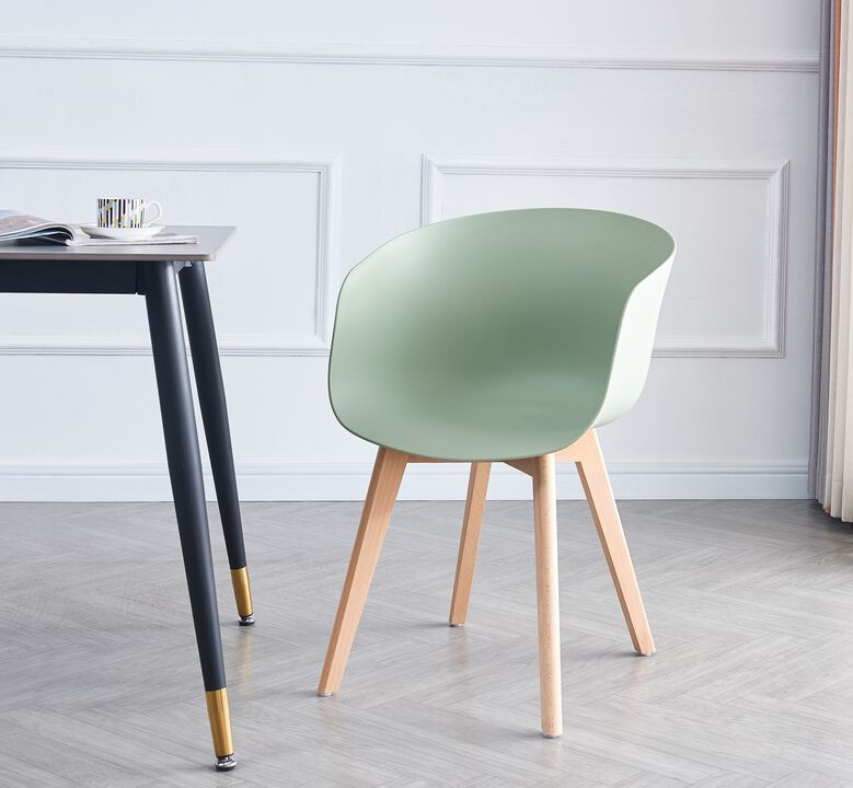 Set of 4 Scandinavian Dining Chairs with Wooden Legs