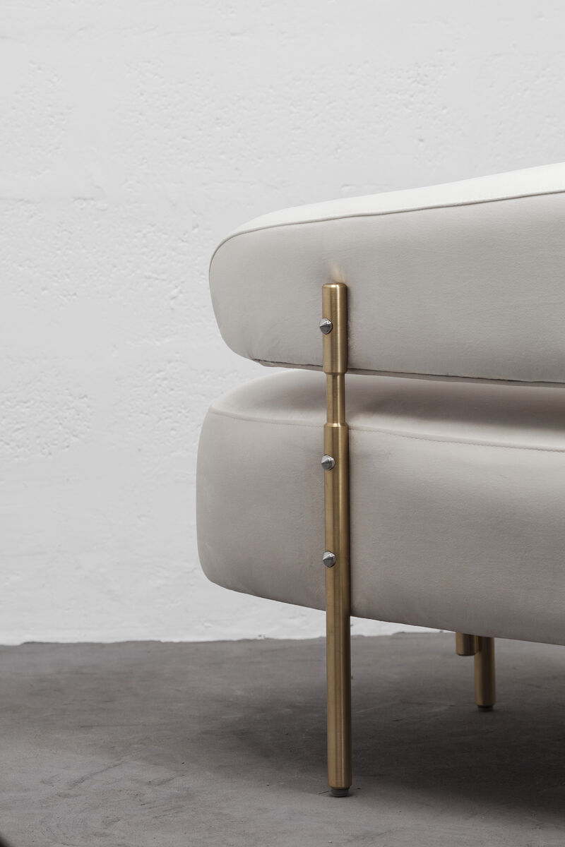 SITIERA_01 Velvet Upholstered 3-seater Sofa in Ivory with Bronze Legs by ANDEAN