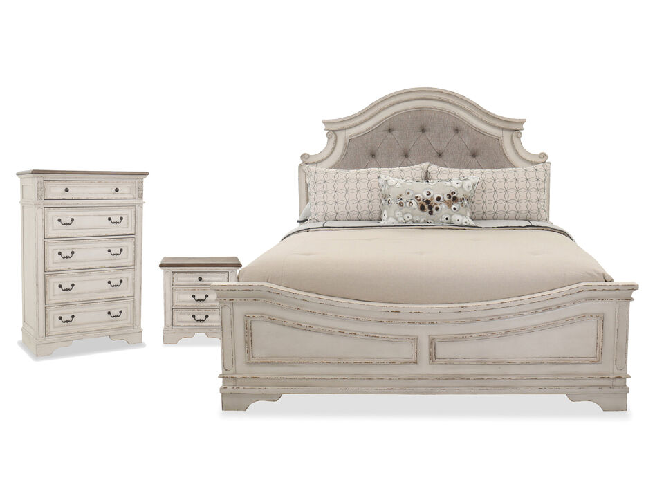 Realyn 3 Piece Bedroom Set