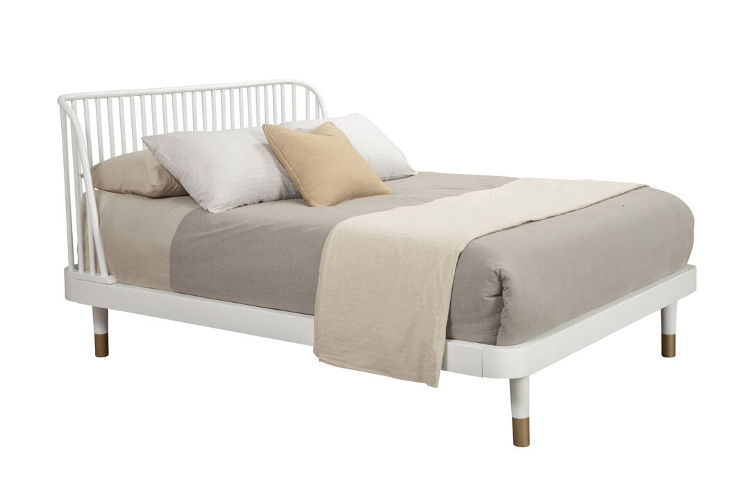 Madelyn Standard King Slat Back Platform Bed