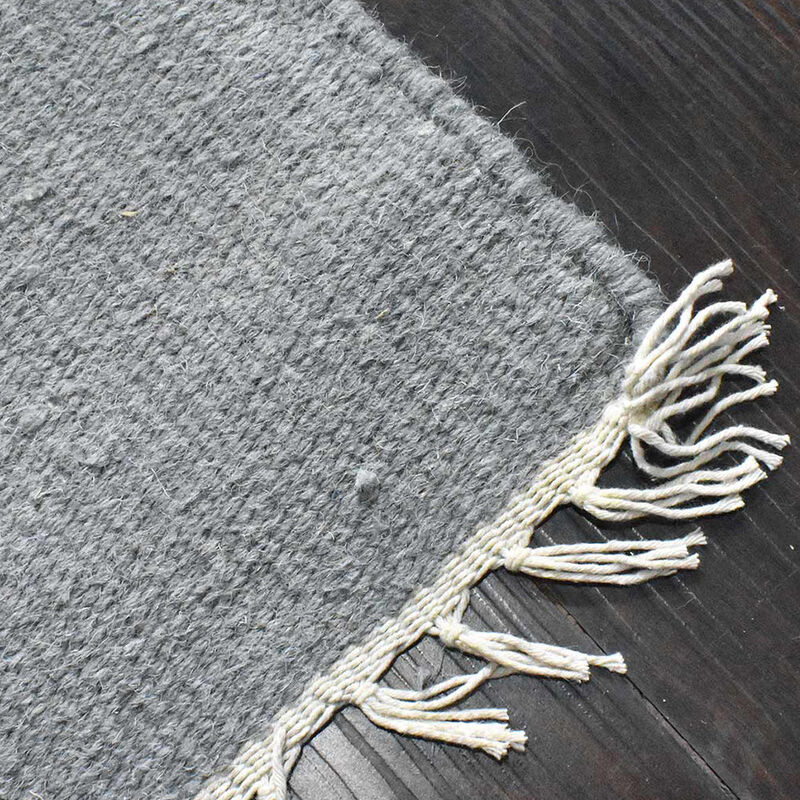 RUGSOTIC CARPETS HAND WOVEN FLAT WEAVE KILIM WOOL ECO-FRIENDLY AREA RUGS  - 4'x6', Rectangle Shape, Light Silver Color, Solid Plain Design, Low Pile Handmade Rugs for Living Room (D00111)