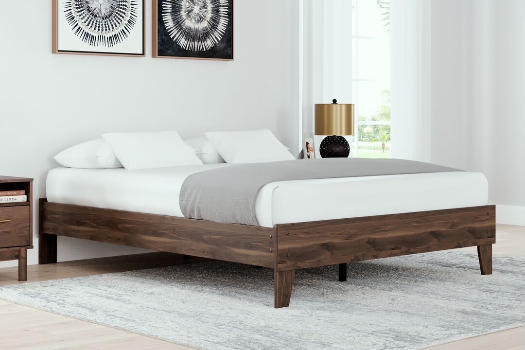 Calverson Full Platform Bed