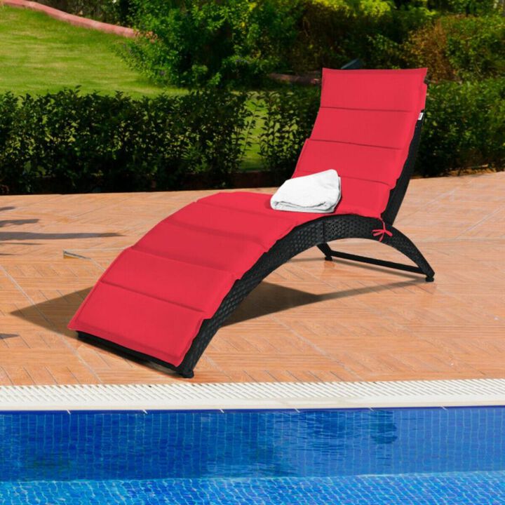 Hivvago Folding Patio Rattan Portable Lounge Chair Chaise with Cushion