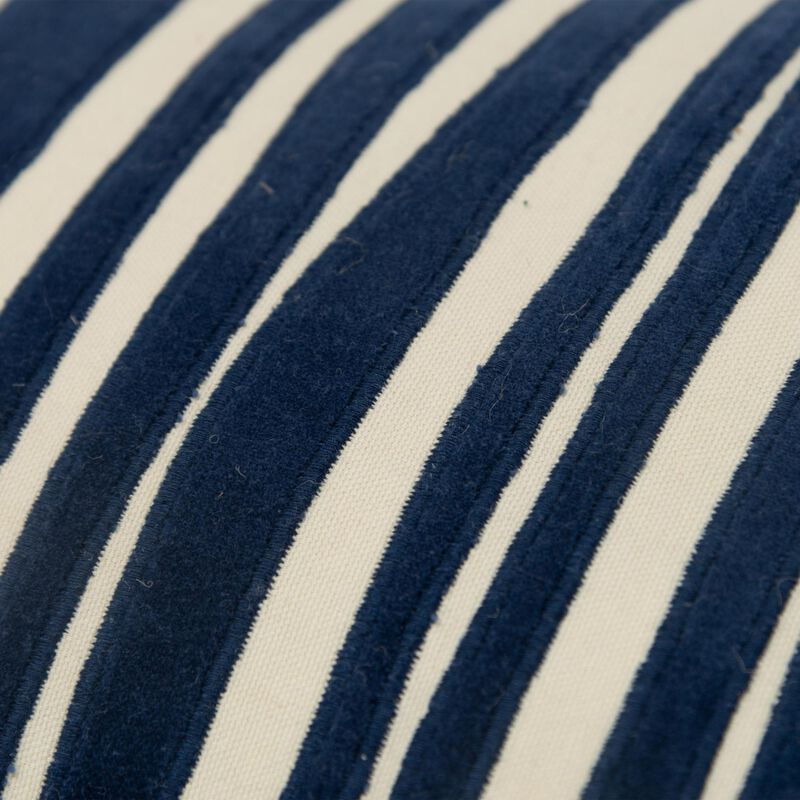 T21590 Pillow