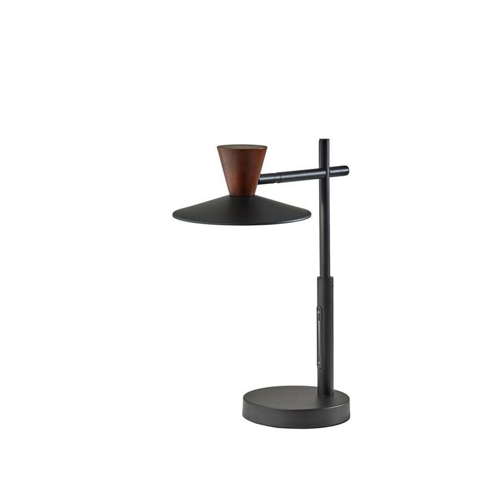 Adesso Elmore LED Desk Lamp w. Smart Switch