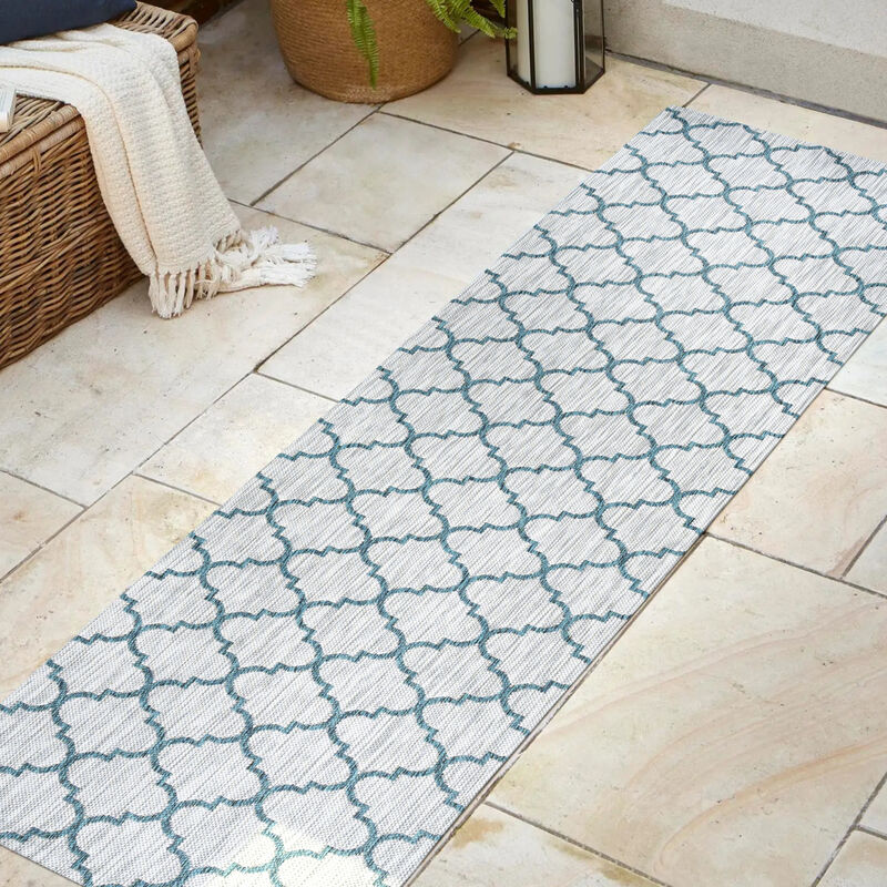 Arabesque Ogee Trellis Indoor/Outdoor Area Rug