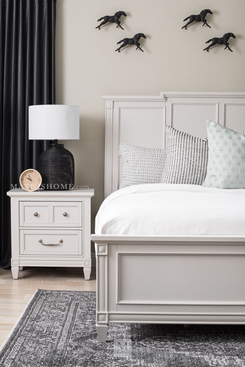 Willowbrook King Panel Bed