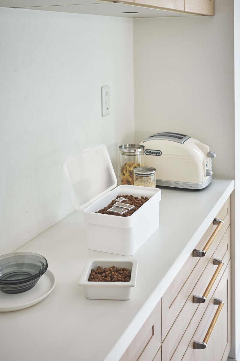 Airtight Pet Food Container - Three Sizes