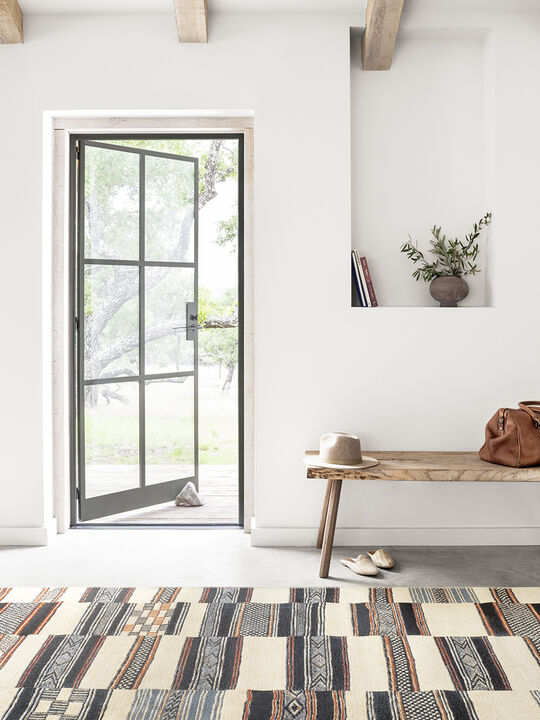 Mika MIK04 Ivory/Multi 18" x 18" Sample Rug