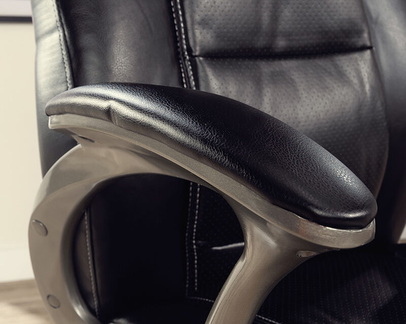 Leather Managers Chair