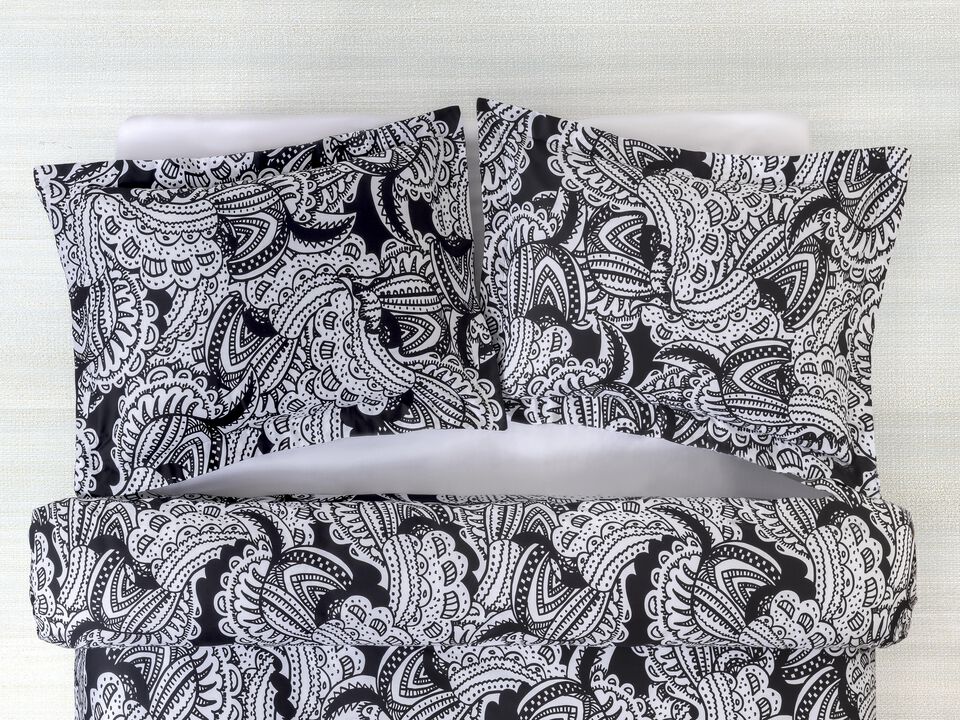 Brooks Brothers Black & White Paisley Cotton Sateen Sham Case Pair