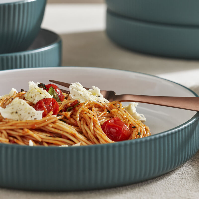 Christian Siriano Larosso Stoneware 12 Piece Dinnerware Set
