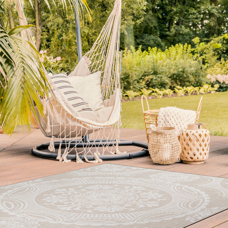 Waikiki Medallion Indoor/Outdoor Area Rug