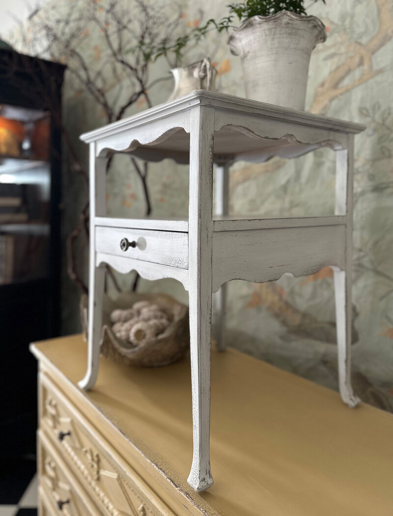 Charleston White 1 Drawer Accent Table