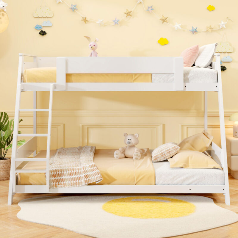 Low Bunk Bed with Reversible Ladder