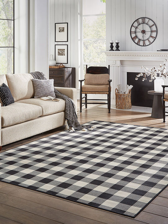 Marina 1'9" x 3'9" Black Rug