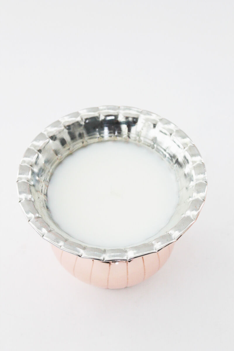 Coppermill Kitchen Vintage Inspired Peach Sangria Candle