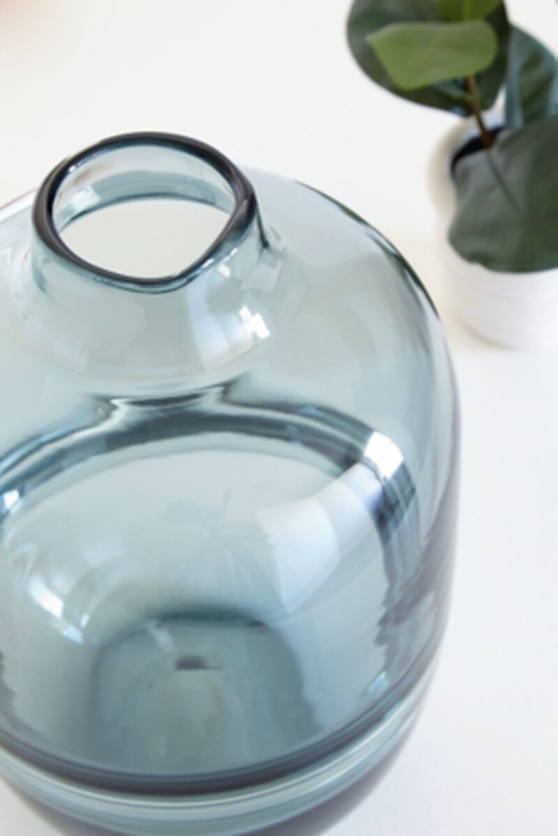 Lemmitt Vase in Teal
