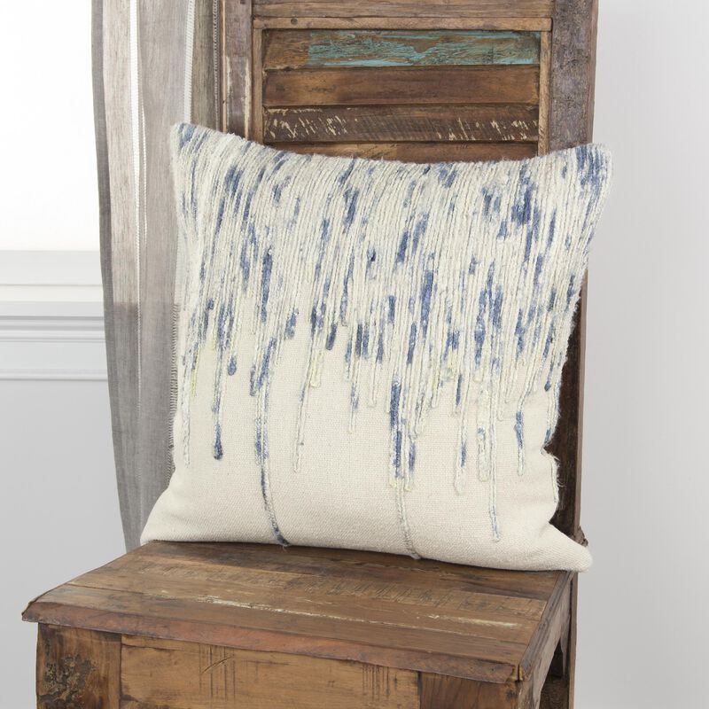 T14069 Pillow