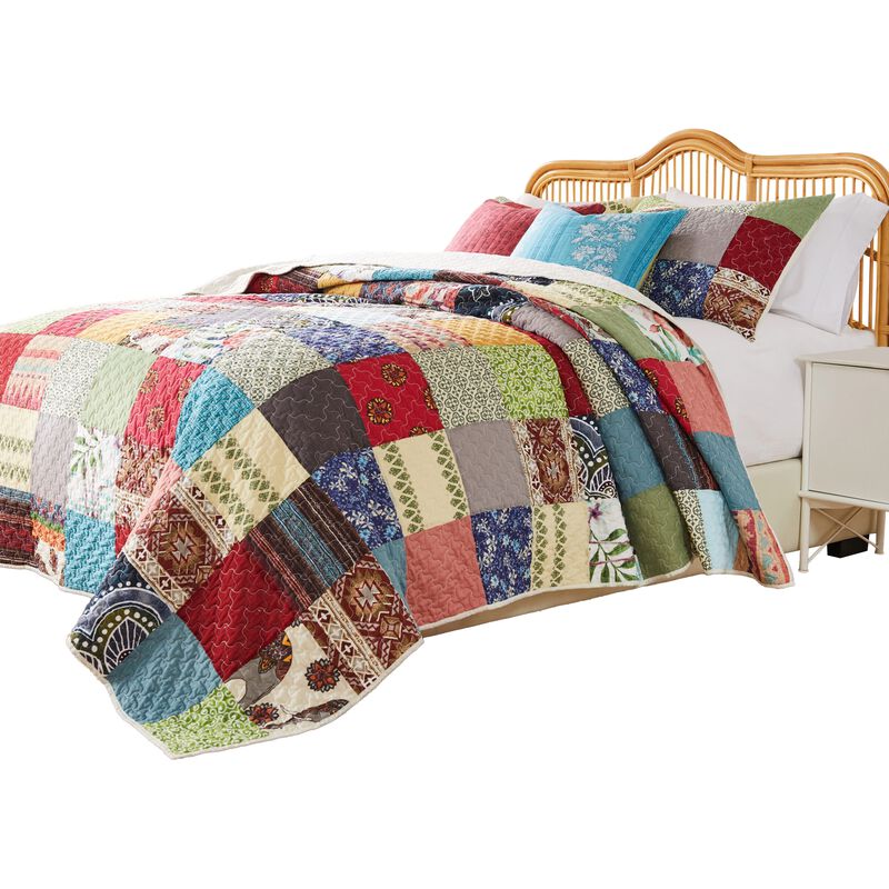 Lily 3pc King Quilt and Pillow Sham Set, Assorted Patchwork, Multicolor