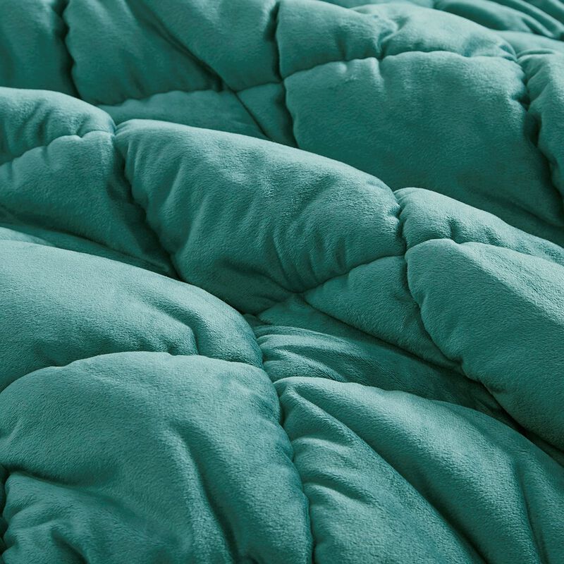 Gracie Mills Naomi Velvet Comforter Set - King