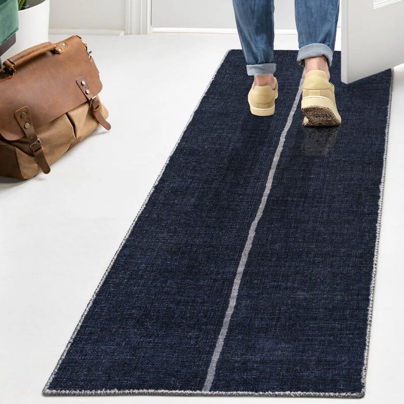 Linja Solid Centre Stripe Machine Washable Area Rug