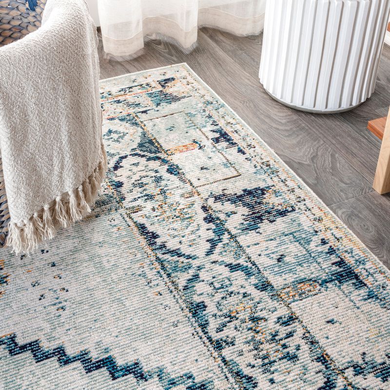 Osuna Diamond Vintage Medallion Area Rug