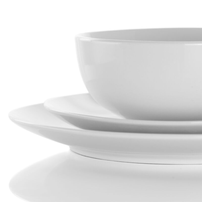 Elama Luna 18 Piece Porcelain Dinnerware Set in White