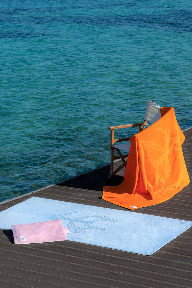 Brooks Brothers Jacquarded Logo Beach Towels