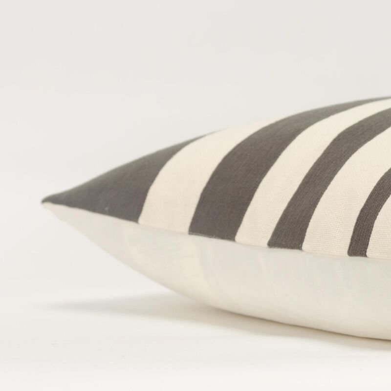 T20461 Pillow