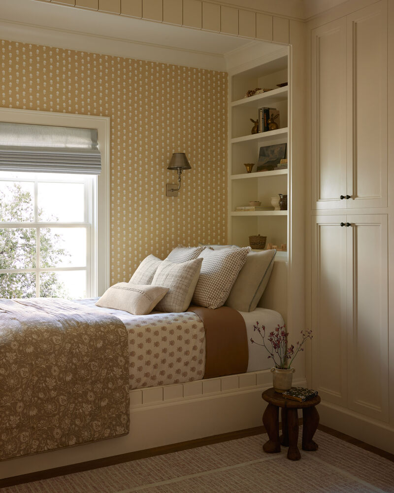 Fern PCJ0015 Pillow Collection by Chris Love Julia x Loloi