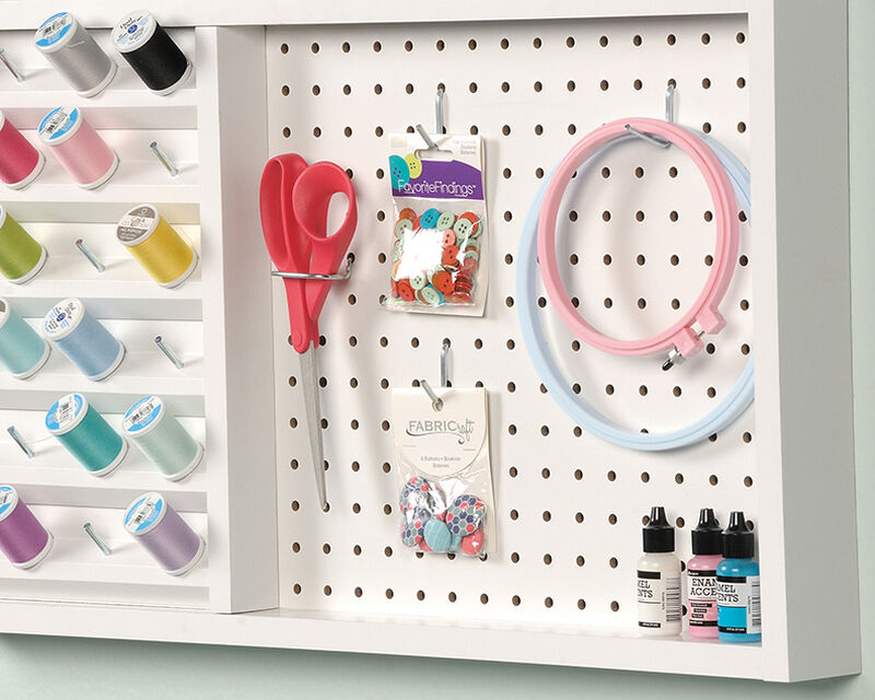 Craft Pro Mounted Pegboard With Thread Storage