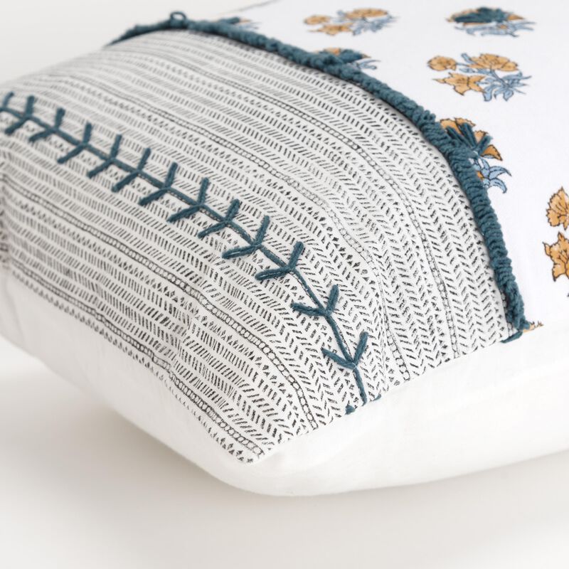 T19617 Pillow