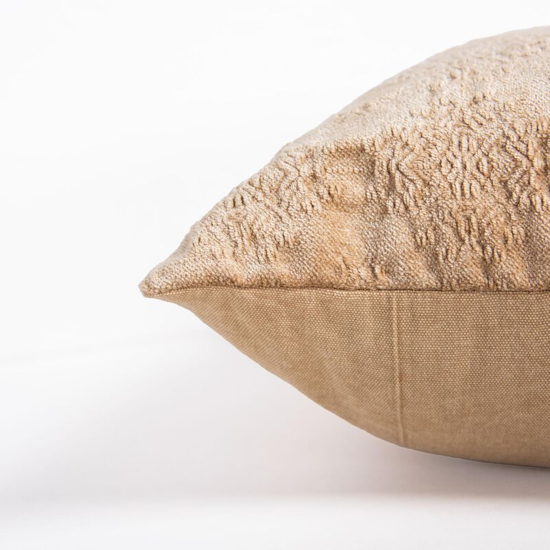 T22535 Pillow