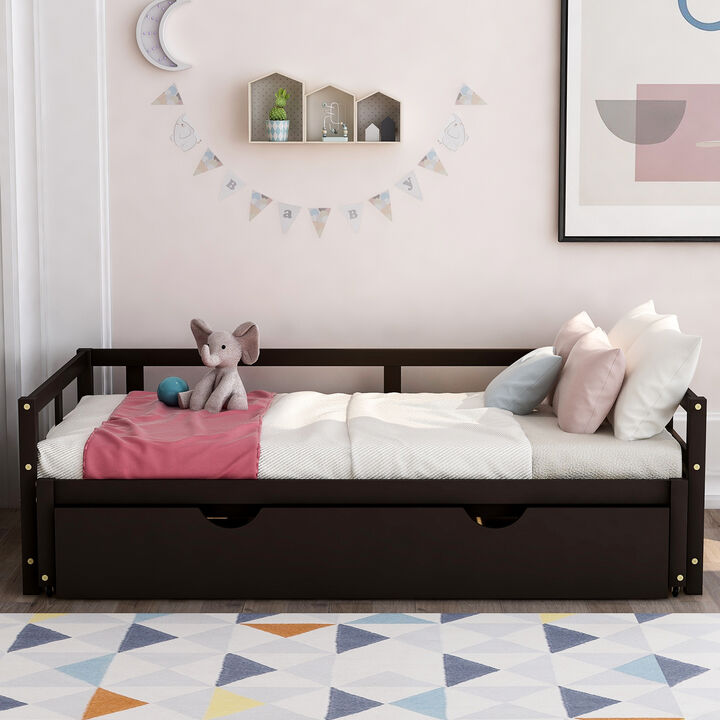 Merax Extending Daybed with Trundle