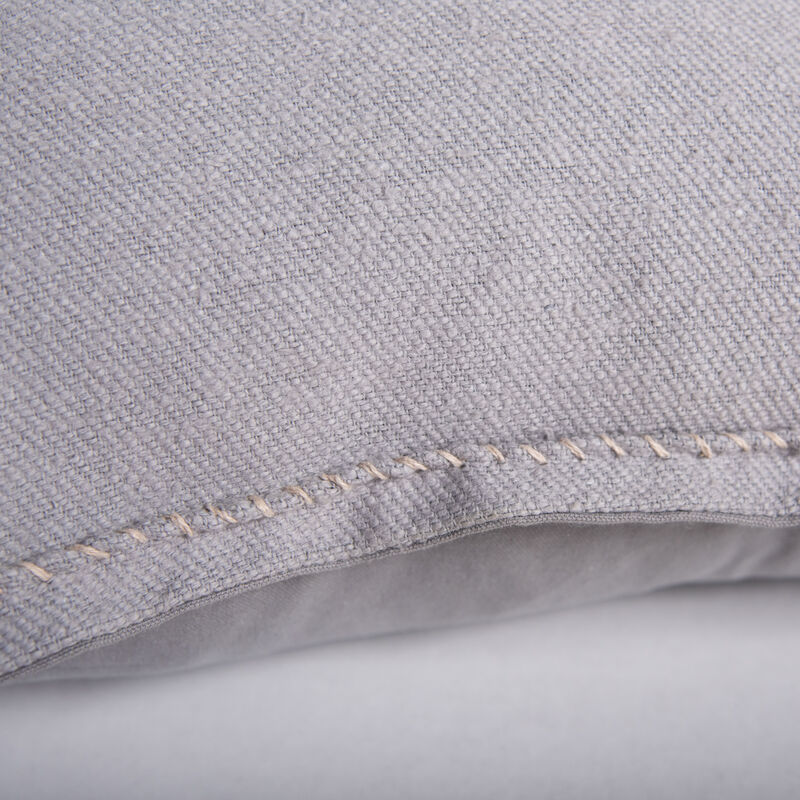 T22654 Pillow