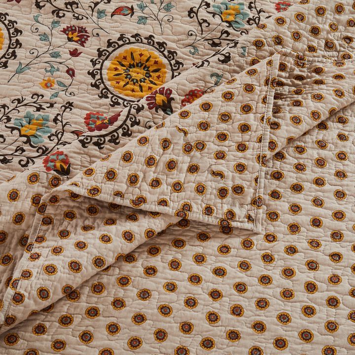Dorra 3pc Queen Bedspread Set, 2 Shams, Floral Crest, Beige Yellow Cotton