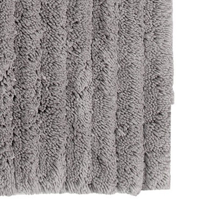 Knightsbridge Chakkar Board 220 GSF Non Skid Back Bath Rug 24 x 40 - Silver