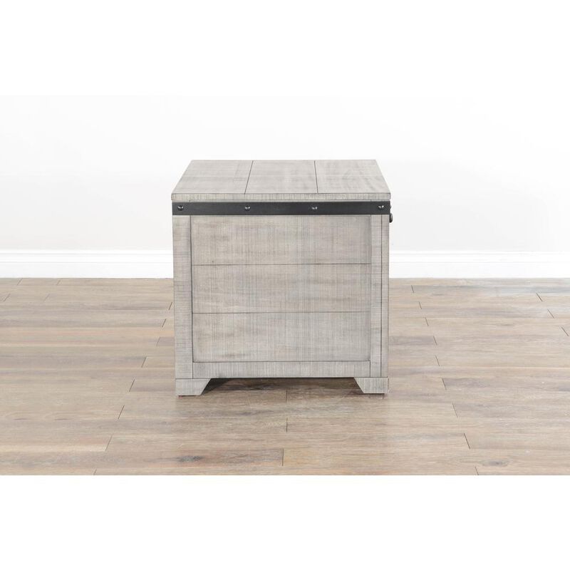 Sunny Designs Traditional Mahogany Wood End Table in Alpine Gray